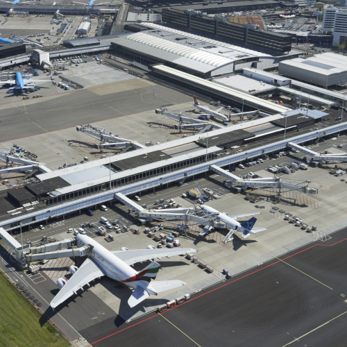 Schiphol overzichtsfoto.jpg