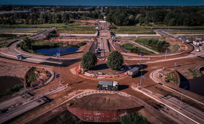 De blauwe roos dec 2025 (4).jpg