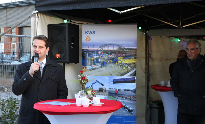 KWS Hendrik-Ido-Ambacht Teunis Stooplaan 1.JPG