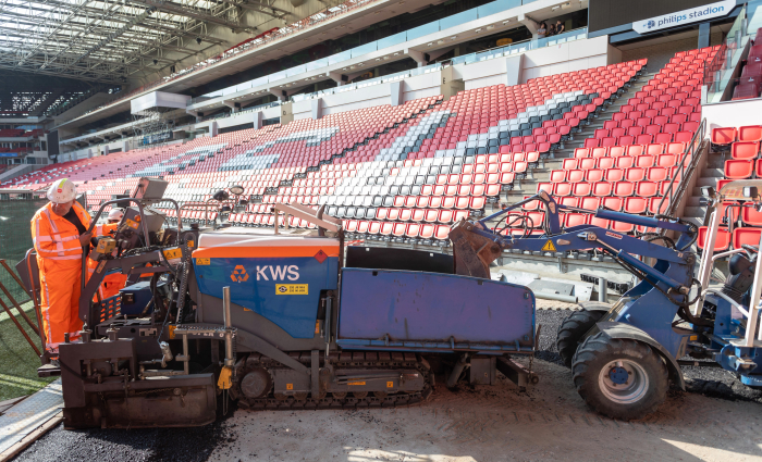 20190523 Asfalteren entree PSV stadion 017-026_1.jpg