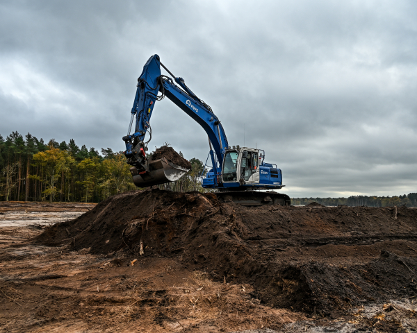 Romers Grondverzet kleine meer 