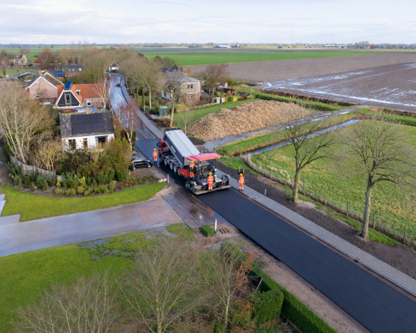 Stroet asfalteerwerkzaamheden