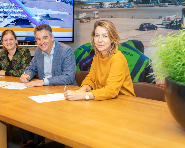 20200211 Tekenmoment FSC UvB VolkerInfra Schiphol 001-003.jpg