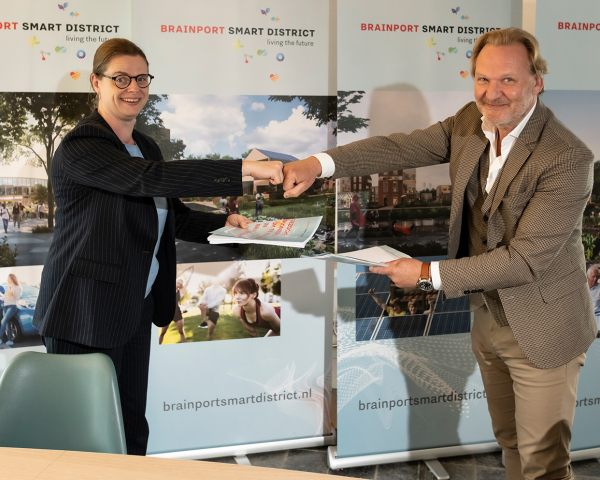 Gemeente Helmond Ondertekening slimme infra 16-07-2021 Foto Dave van Hout-79862.jpg